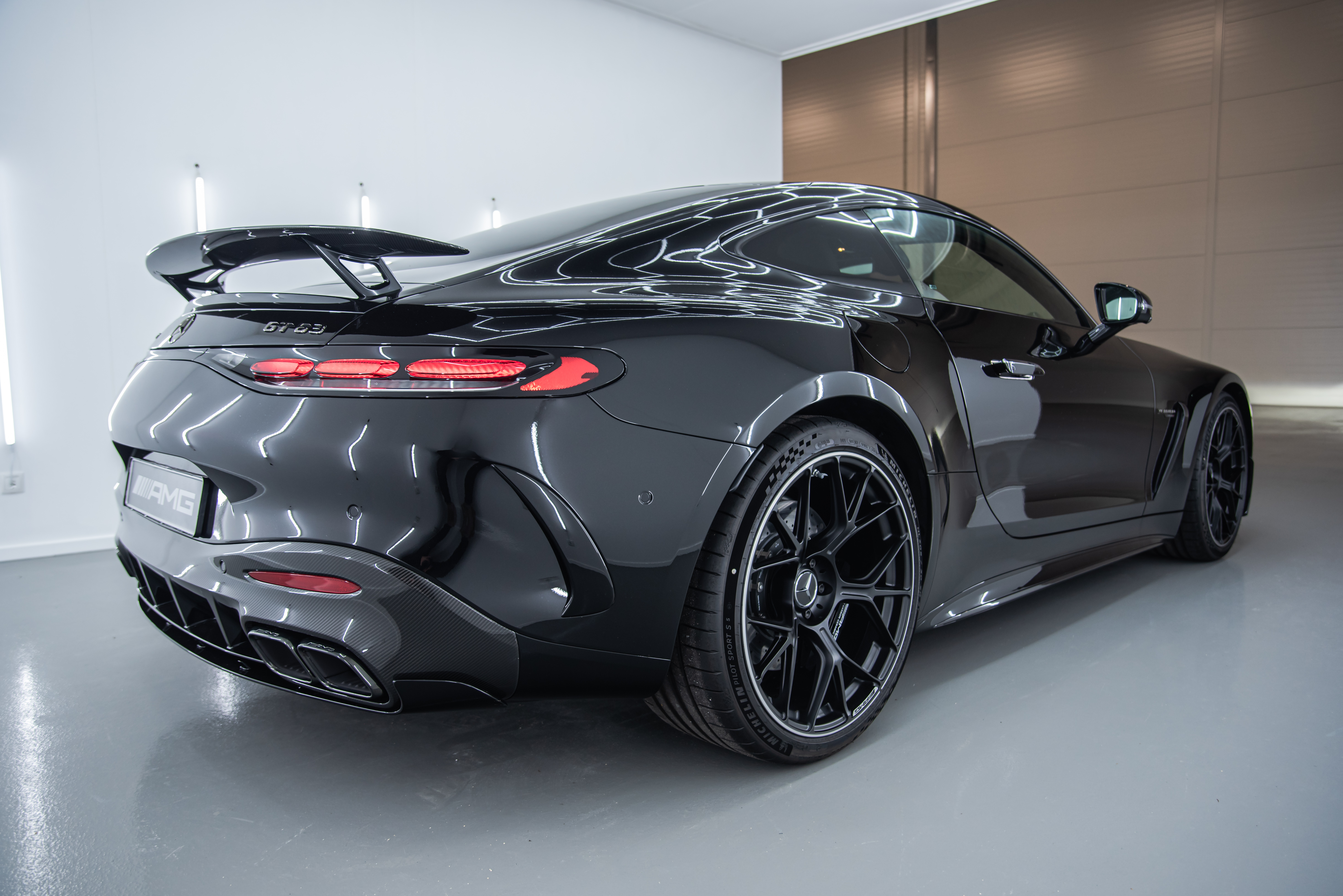 Cleaning - Mercedes-Benz GT63 AMG - Coatify Car Detailing